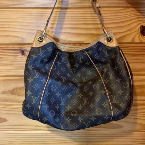 LOUIS VUITTON GALLIERA - Picture 3 of 13